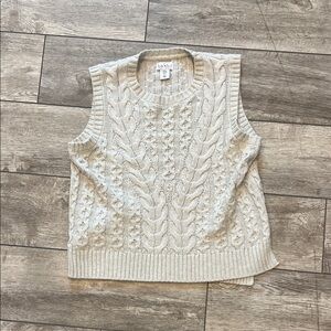 Nicole Miller Cream Cable Knit Sleeveless Sweater